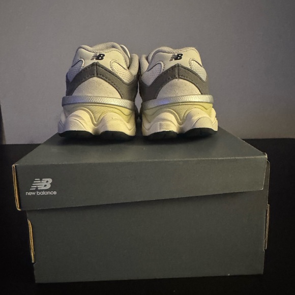 New Balance 9060 Kids' - Picture 5 of 5